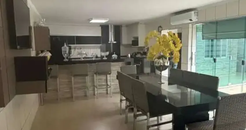 Casa com 3 quartos para alugar na Rua L6, Feliz, Goiânia