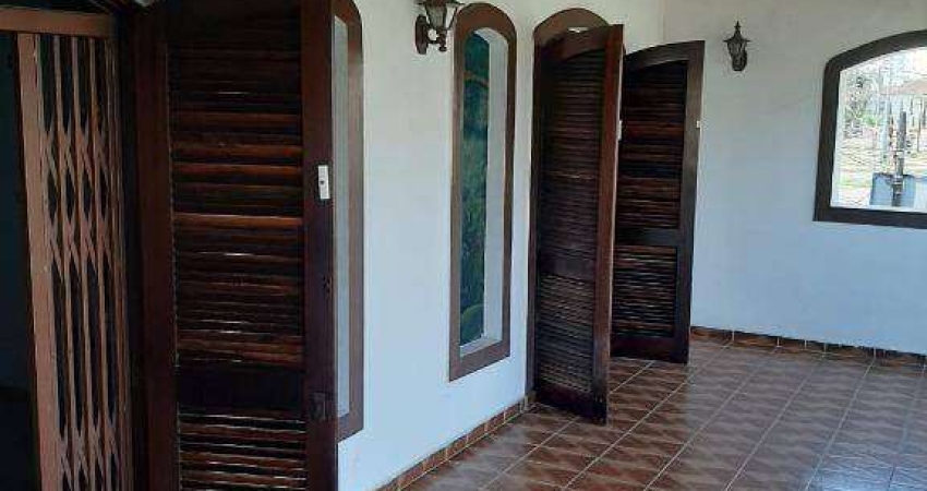 Sobrado com 4 dormitórios à venda, 264 m² por R$ 1.890.000,00 - Campo Grande - Santos/SP