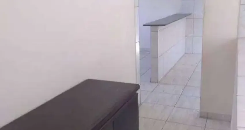 Sobreposta Alta com 2 dormitórios à venda por R$ 220.000 - Vila Margarida - São Vicente/SP