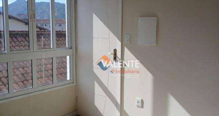 Apartamento com 2 dormitórios à venda, 58 m² por R$ 220.000,00 - Vila Cascatinha - São Vicente/SP