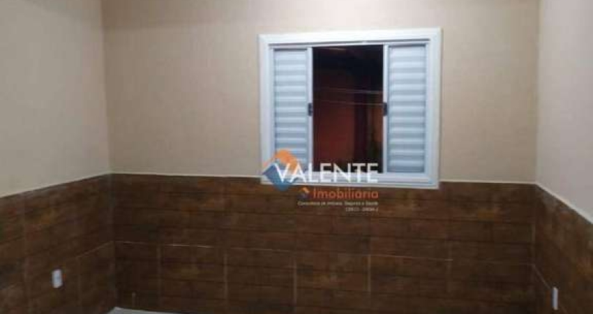 Casa com 2 dormitórios à venda, 64 m² por R$ 320.000,00 - Japuí - São Vicente/SP
