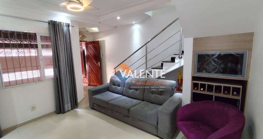 Sobrado com 2 dormitórios à venda, 80 m² por R$ 295.000,00 - Vila Voturuá - São Vicente/SP