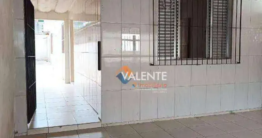 Casa com 3 dormitórios à venda, 150 m² por R$ 230.000,00 - Vila Jockei Clube - São Vicente/SP