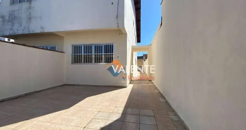 Sobrado com 3 dormitórios à venda por R$ 580.000,00 - Caiçara - Praia Grande/SP