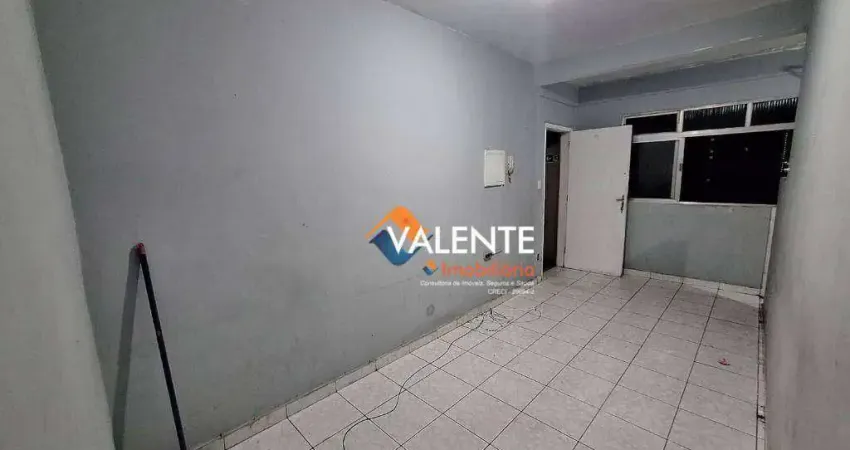 Apartamento com 2 dormitórios à venda, 52 m² por R$ 235.000,00 - Centro - São Vicente/SP