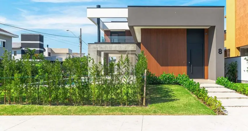 Casa em condomínio fechado com 3 quartos à venda no Santa Regina, Camboriú