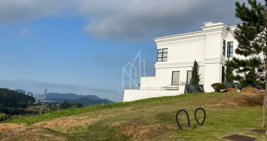 Casa em condomínio fechado com 4 quartos à venda na Rua Joaquim Garcia, Rio do Meio, Camboriú