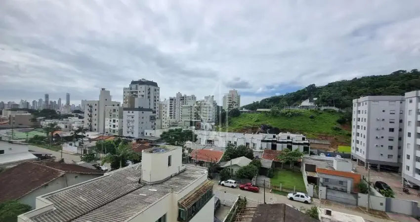 Apartamento a venda semi-mobiliado no previlege smart camboriú