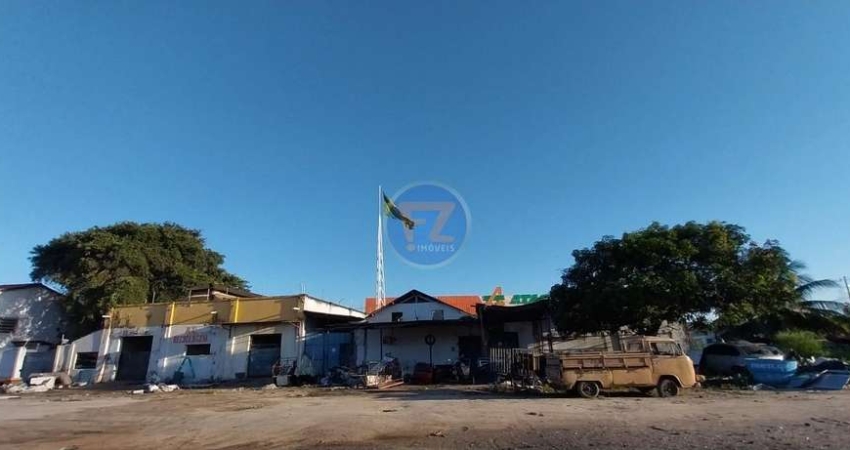 Barracão / Galpão / Depósito para alugar no Carlito Pamplona, Fortaleza 