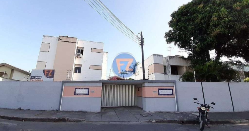 Apartamento com 2 quartos para alugar no Farias Brito, Fortaleza 
