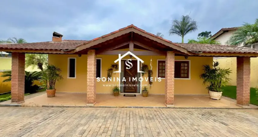 Lindíssima casa estilo chácara à venda em Condomínio  - Bom Jesus dos