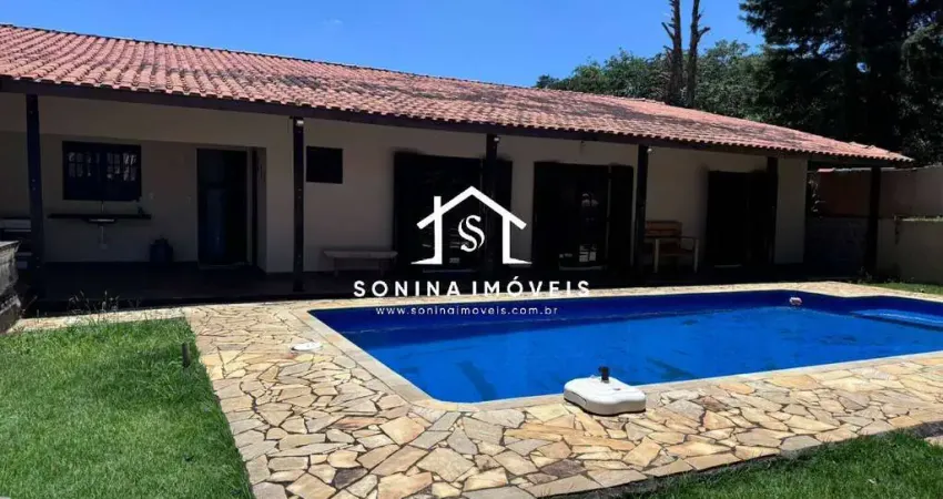 LOCAÇÃO CHÁCARA COM 2 Casas TÉRREAS  MOBILIADAS COND. FECHADO