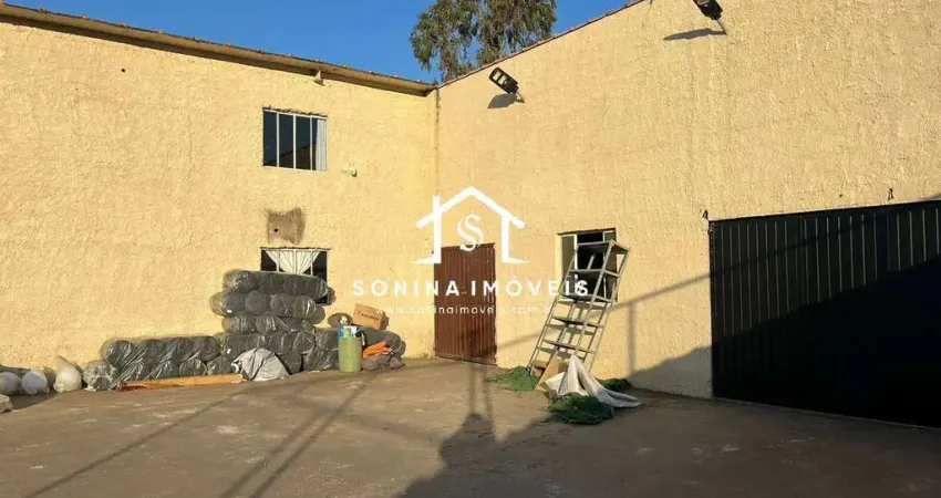 Barracão / Galpão / Depósito com 2 salas para alugar em Canedos, Piracaia