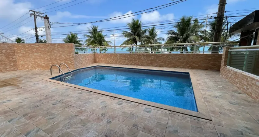 Apartamento 01 dormitório com sacada em predio frente mar no bal maracanã