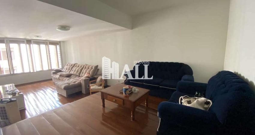 Apartamento com 4 dorms, Centro, São José do Rio Preto - R$ 750 mil, Cod: 3847