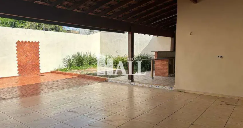Casa com 4 quartos, Parque Industrial, São José do Rio Preto.