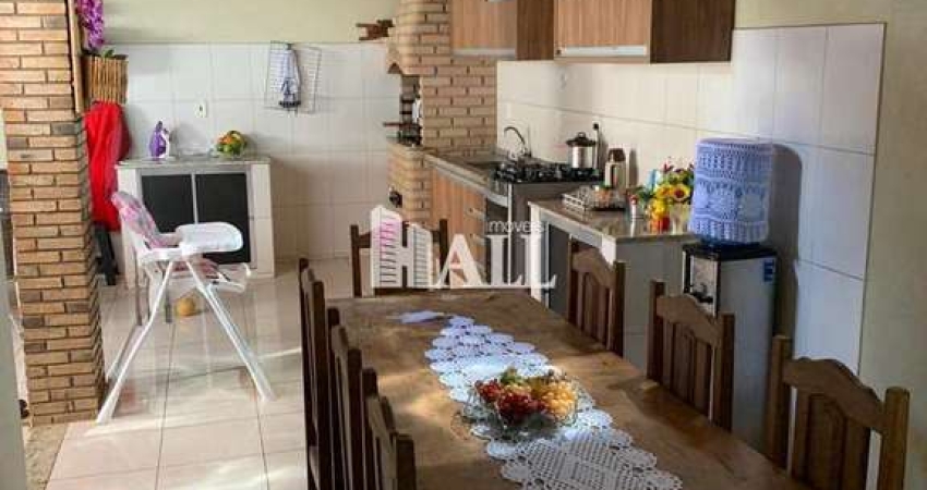 Casa com 3 dorms, Jardim Astúrias, São José do Rio Preto - R$ 380 mil, Cod: 9610