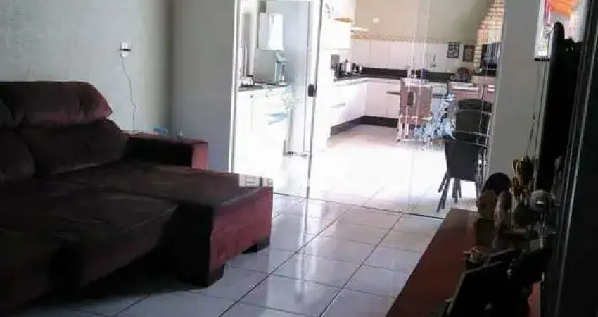 Casa com 3 dorms, Jardim Nazareth, São José do Rio Preto - R$ 550 mil, Cod: 10559