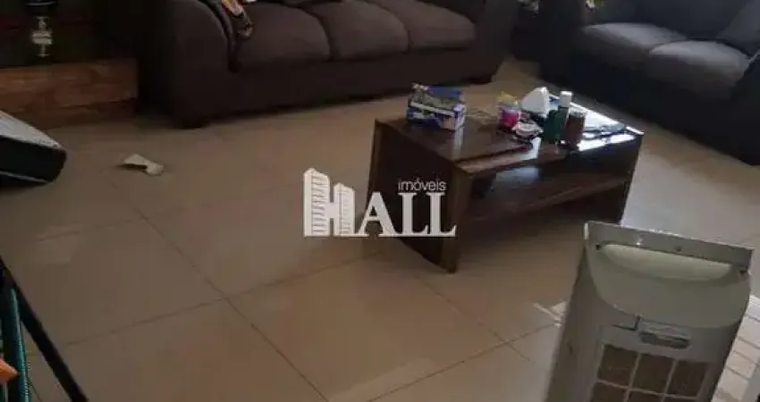Casa com 4 dorms, Vila Nossa Senhora da Penha, São José do Rio Preto - R$ 750 mil, Cod: 12115