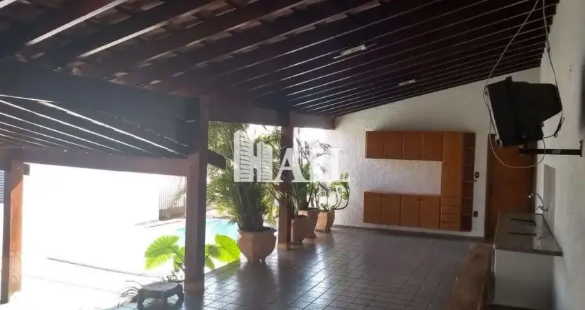 Casa com 3 quartos, Jardim Nazareth, São José do Rio Preto - R$ 730 mil, Cod: 15538