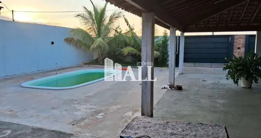 Casa com 2 quartos à venda na Rua Gaspar Candollo, Loteamento Paulino Davanzzo, Uchoa