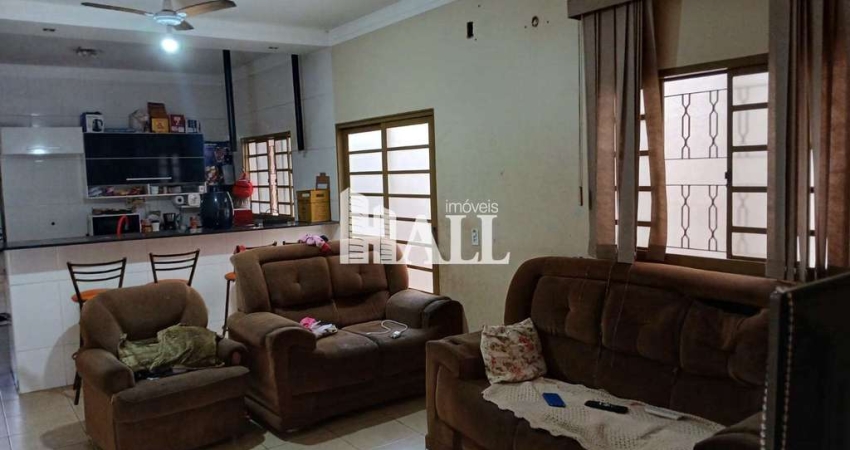 Casa com 3 quartos, Parque Residencial Lauriano Tebar II