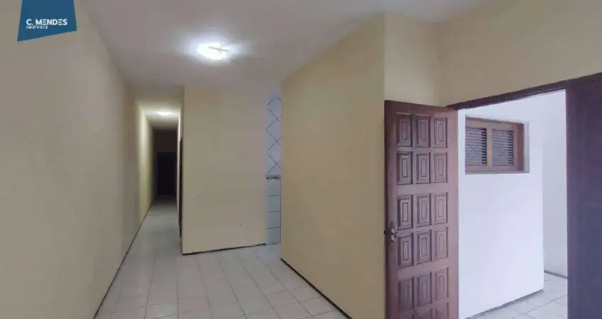 Casa com 3 dormitórios à venda, 193 m² por R$ 550.000,00 - Cambeba - Fortaleza/CE