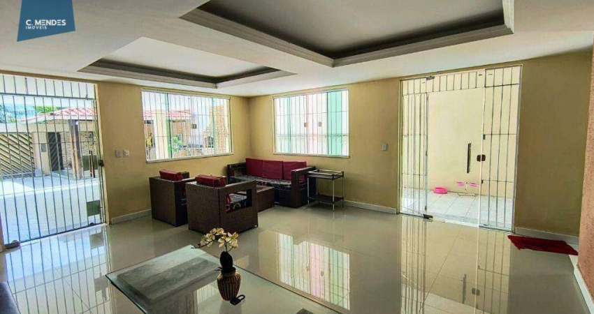 Casa Duplex com 4 Suítes e Deck com Churrasqueira