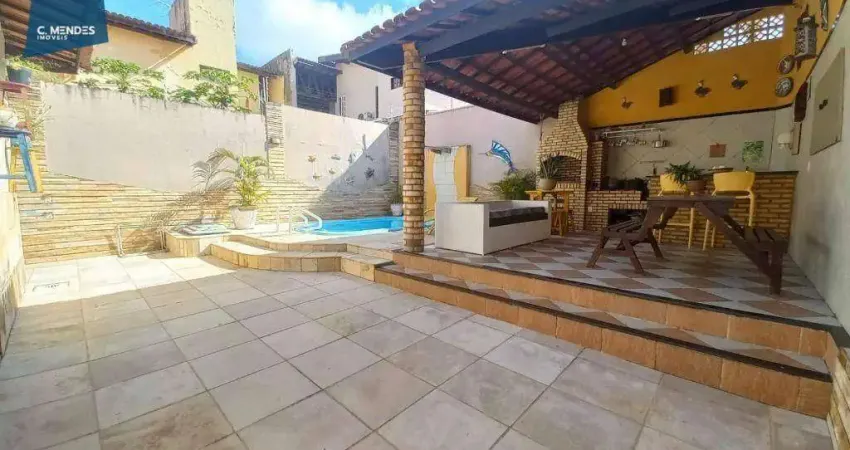 Casa com 4 dormitórios à venda, 215 m² por R$ 880.000 - Parque Manibura - Fortaleza/CE