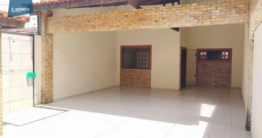 Casa com 5 dormitórios, 220 m² - venda por R$ 600.000,00 ou aluguel por R$ 3.700,00/mês - Cambeba - Fortaleza/CE