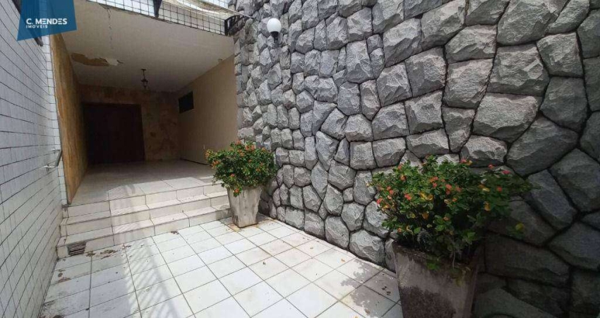 Casa com 3 dormitórios à venda, 151 m² por R$ 690.000,00 - Parque Manibura - Fortaleza/CE