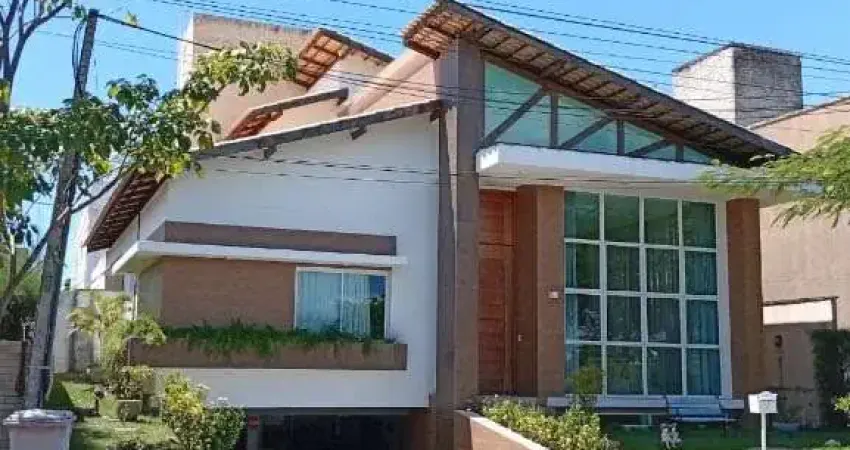 Casa de Alto Padrão à Venda no Alphaville Eusébio com Subsolo e Piscina