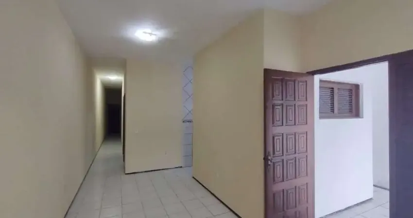 Casa com 3 dormitórios à venda, 193 m² por R$ 550.000,00 - Cambeba - Fortaleza/CE