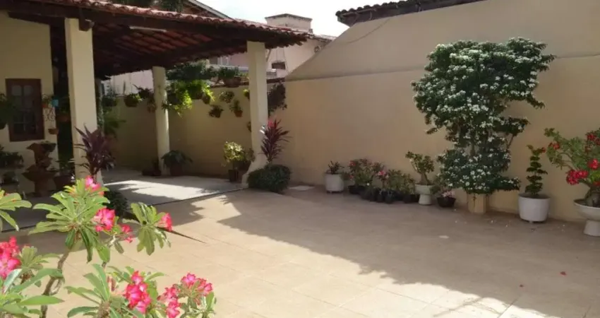 Casa com 5 quartos à venda no Sapiranga, Fortaleza