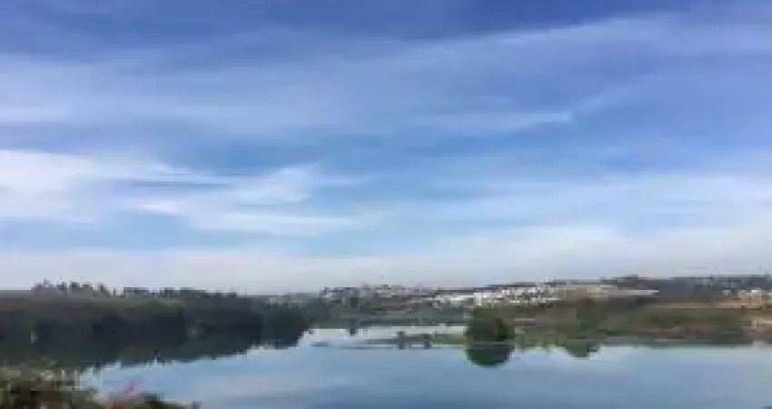 Terreno vista para represa do  Parque da Cidade de Jundiaí