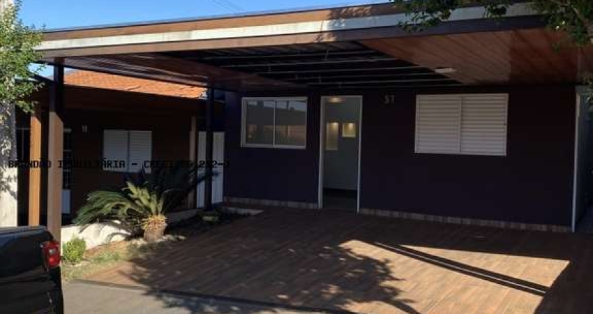 CASA TÉRREA Á VENDA NO CONDOMÍNIO MARIA DO CARMO - 2 DORMITÓRIOS - 130m² - R$250.000,00 - BRODOWSKI/SP