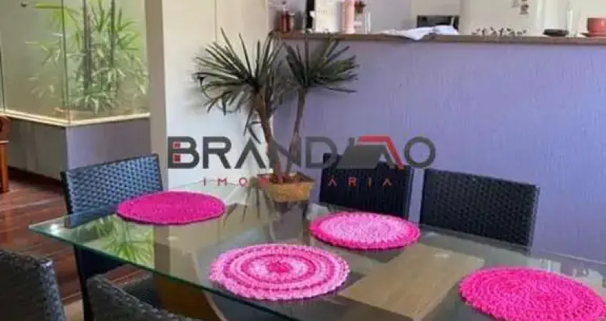 CASA Á VENDA  NO JARDIM PAULISTANO RIBEIRÃO PRETO, 300m² com 3 quartos sendo 1 suíte por R$ 901.000,00