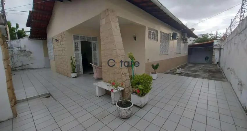Casa com 4 quartos à venda na Engenheiro Antônio Ferreira Antero, 363, Parque Manibura, Fortaleza