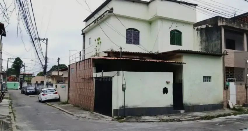 Excelente casa duplex de vila com 5 quartos e suíte  em campo grande