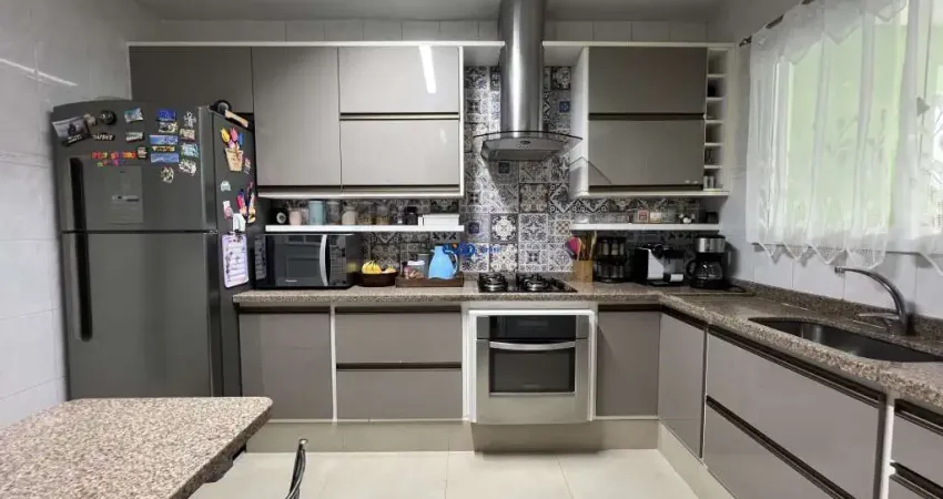 Casa em condomínio fechado com 3 quartos à venda na Rua Major Theolindo Ferreira Ribas, 2344, Hauer, Curitiba