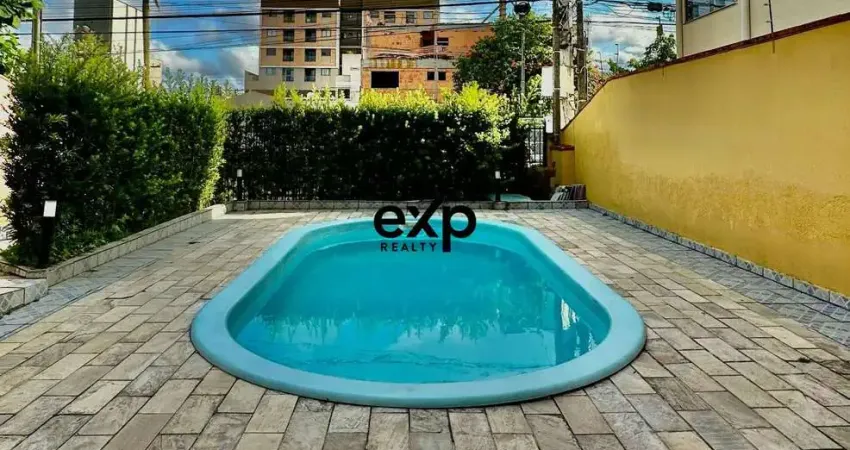 Casa com 4 quartos para alugar na Rua Síria, 376, Nações, Balneário Camboriú