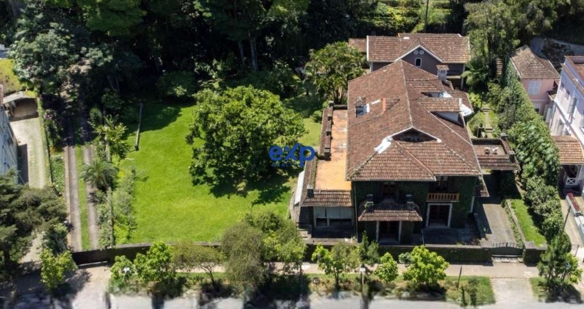 Casa com 13 quartos para alugar na Ipiranga, 135, Centro, Petrópolis