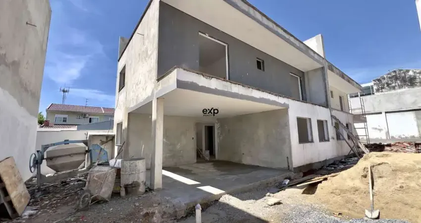 Casa em condomínio fechado com 4 quartos à venda na Rodovia BR-116, 504, Cajuru, Curitiba