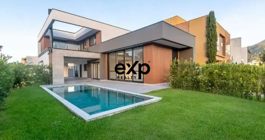 Casa em condomínio fechado com 4 quartos à venda na Rua Ivo José Rebello, 610, Santa Regina, Camboriú