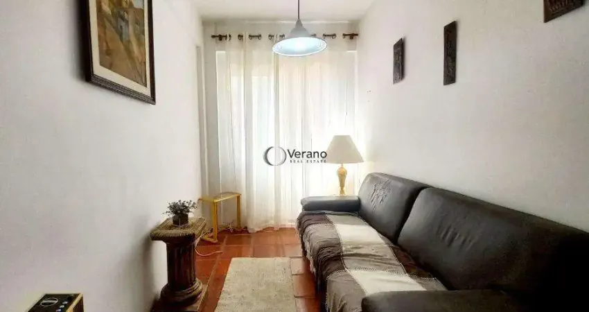 Apartamento enseada,sendo 2 quartos + dependência de empregada