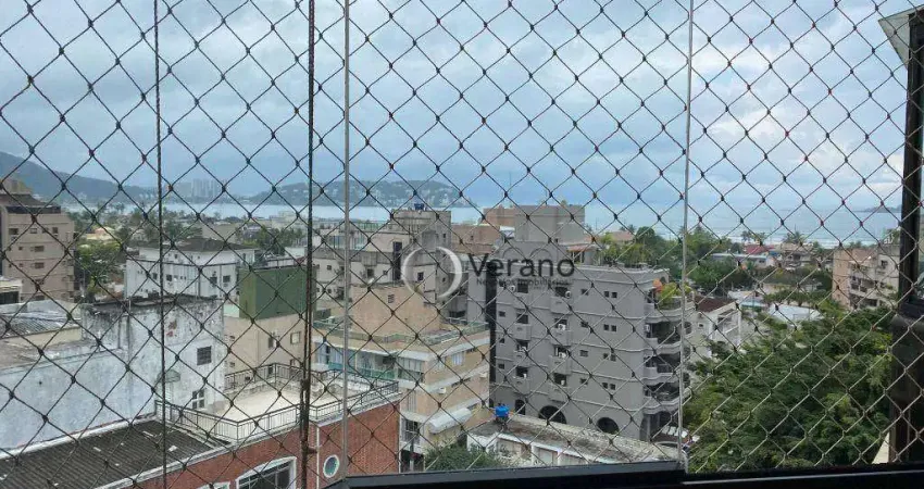Apartamento na Enseada, com suítes e vista para mar