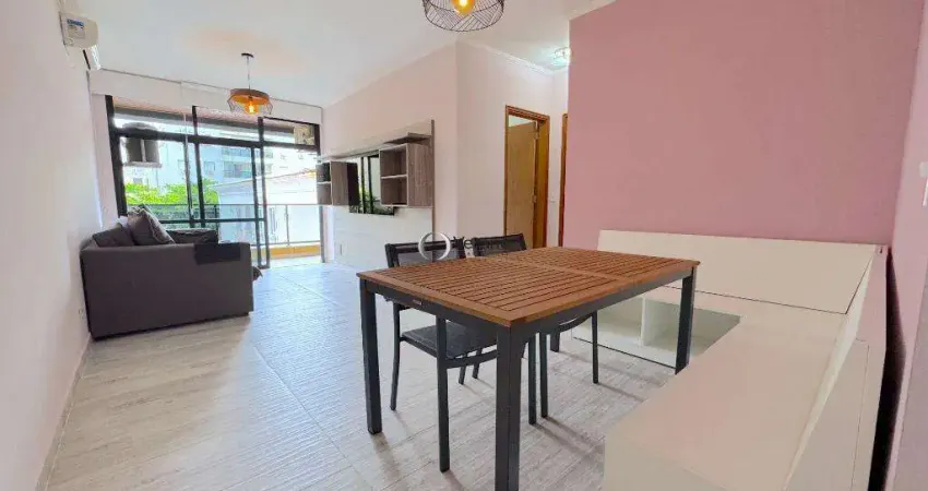 Apartamento a venda na enseada, reformado, 150 metros da praia