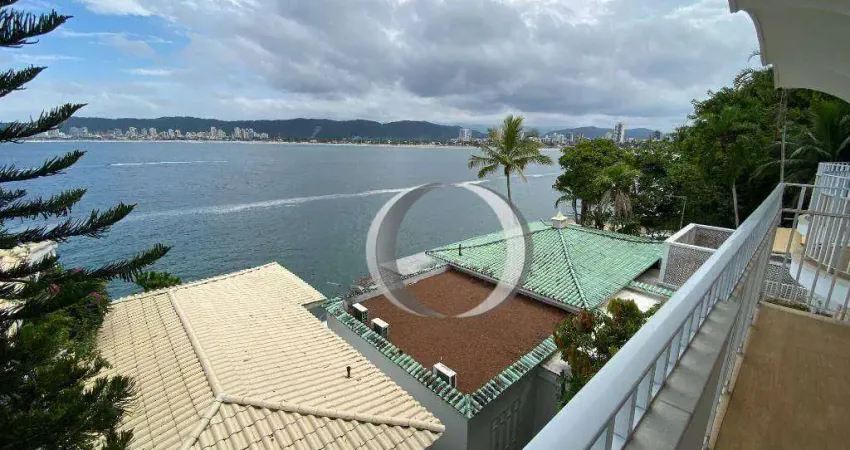 Apartamento com 3 quartos sendo 2 suítes com uma vista maravilhosa da paraia da Enseada