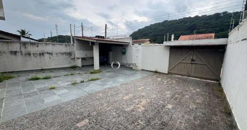 Casa com churrasqueira e área de serviço em balneário praia do pernambuco, guarujá