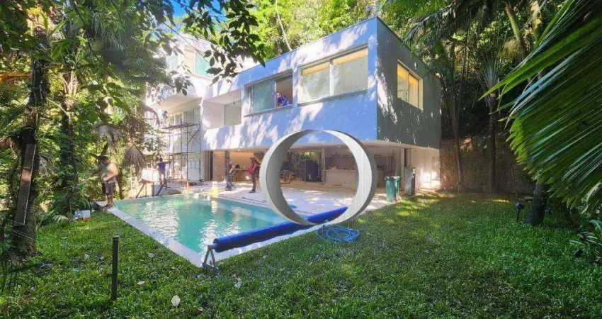 Casa com 6 dormitórios à venda, 350 m² por R$ 18.000.000,00 - Praia de São Pedro - Guarujá/SP
